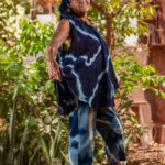 Ensemble  Sleeveless tunic & Capri pants with elastic waist