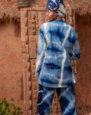 Ensemble  Long- sleeved buttoned jacket;  Capri pants - Image 2